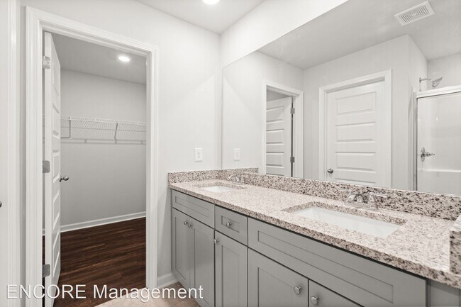 Building Photo - 4 br, 2.5 bath House - 2304 Birch Mountain St