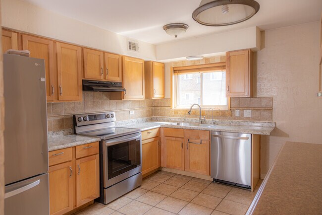 Foto del edificio - 9480 Bay Colony Dr