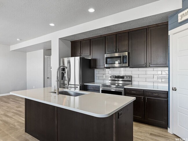 Foto del edificio - 12949 Penywain Ln