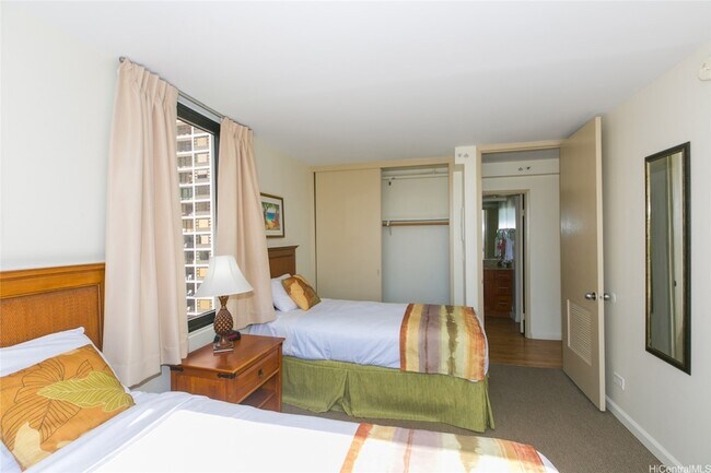 Foto del edificio - 229 Paoakalani Ave