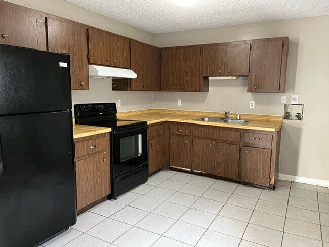 Foto del edificio - 3108 3rd St E