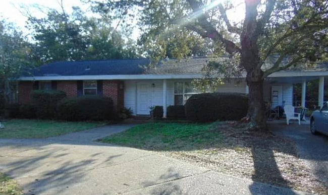 Building Photo - 8 Magnolia Dr