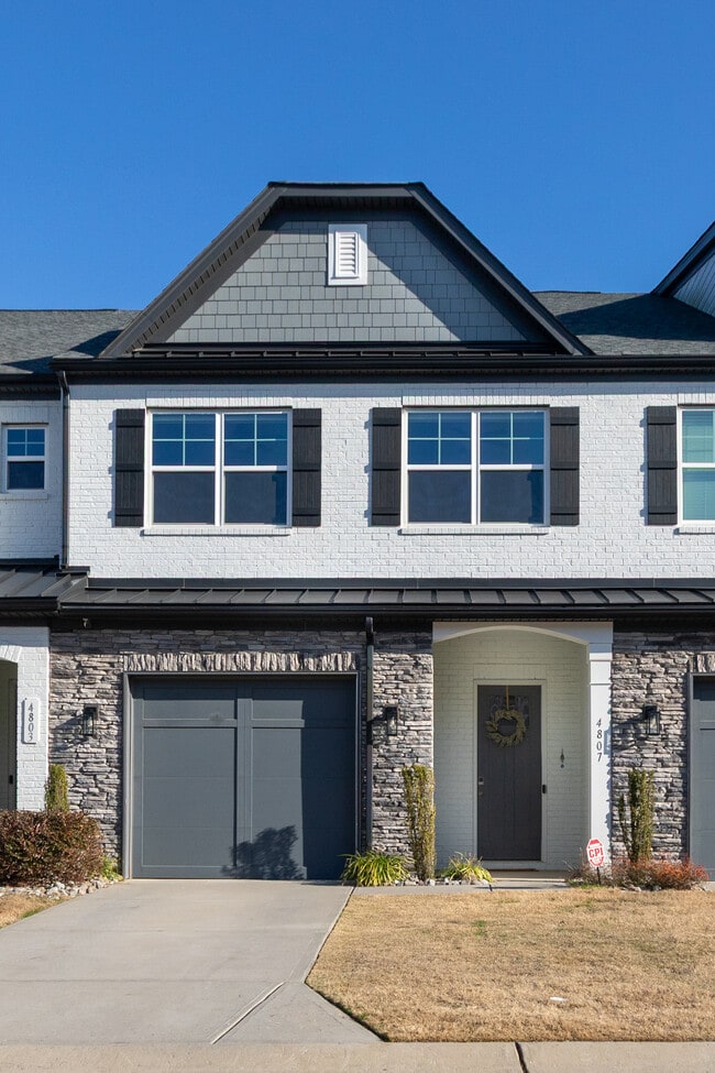 Photo - 4807 Blanchard Wy Townhome