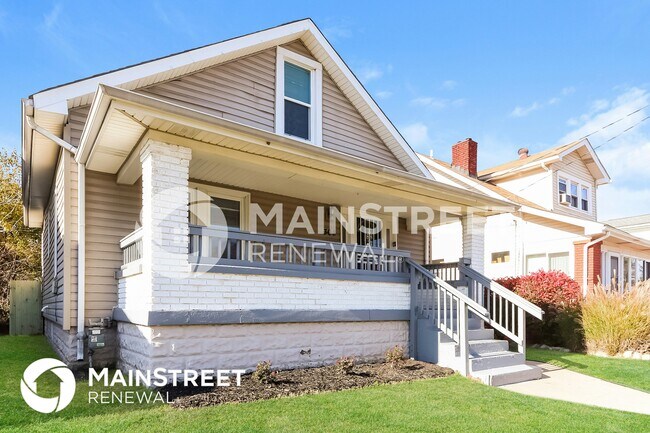 Building Photo - 308 S 41st St