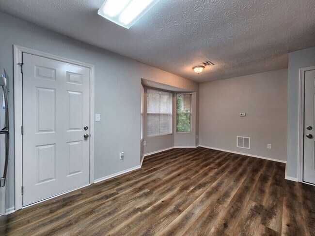 Foto del edificio - 4180 Shiloh Ridge Trail