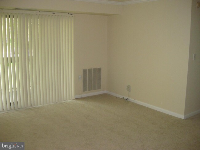 Foto del edificio - 6085 Majors Ln