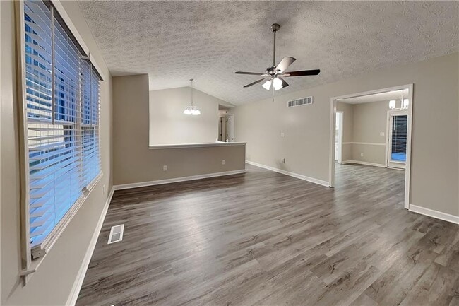Building Photo - 291 N Briar Ridge