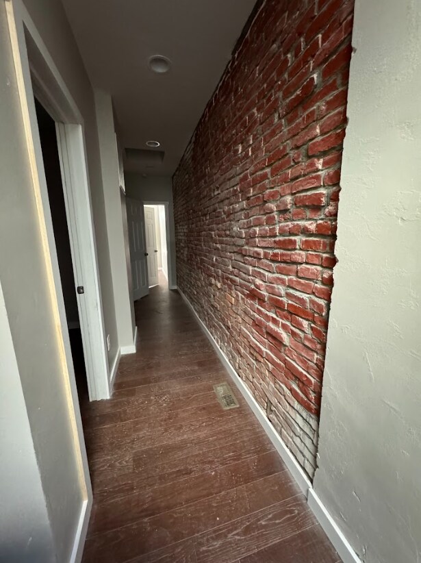 Foto principal - 224x Cecil Ave
