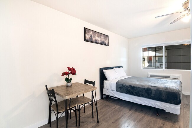 Foto del edificio - 2023 W 3rd St