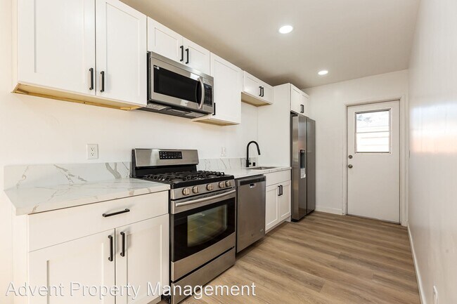 Foto del edificio - 3 br, 2 bath House - 4545 Bond St