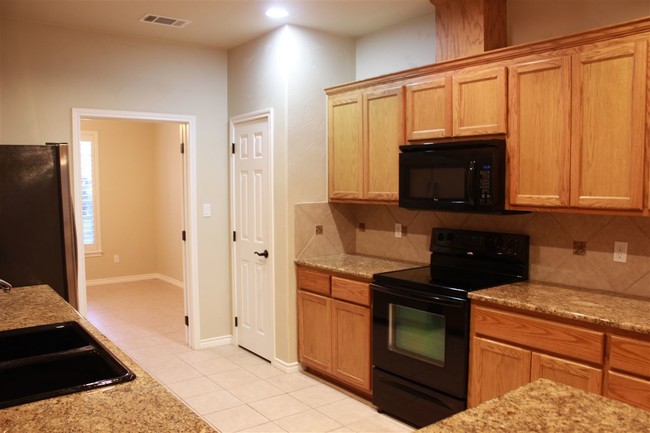 Building Photo - 329 Firestone Dr