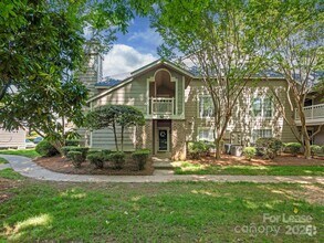 Building Photo - 5011 Sharon Rd