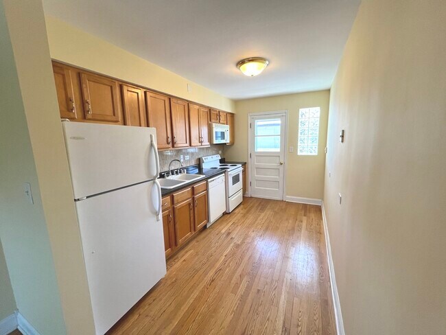 Foto del edificio - 1427 Homestead Rd