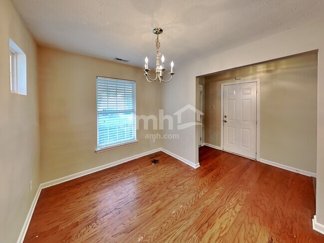 Foto del edificio - 204 Arrowhead Dr