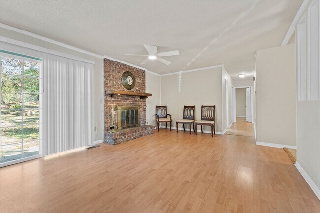 Foto del edificio - Indianhead Lakes Rental!