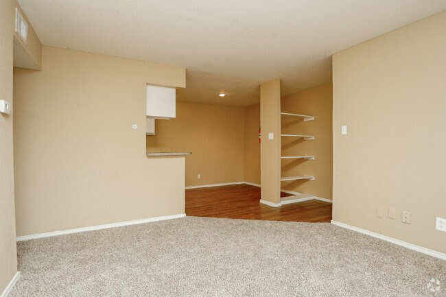 The Country Club Apartment Homes Houston Tx Apartments Com