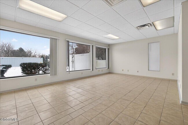 Building Photo - 54 Freemans Bridge Rd