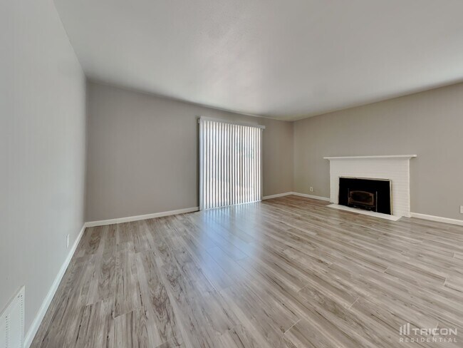 Building Photo - 2013 Glenwood Drive Antioch CA