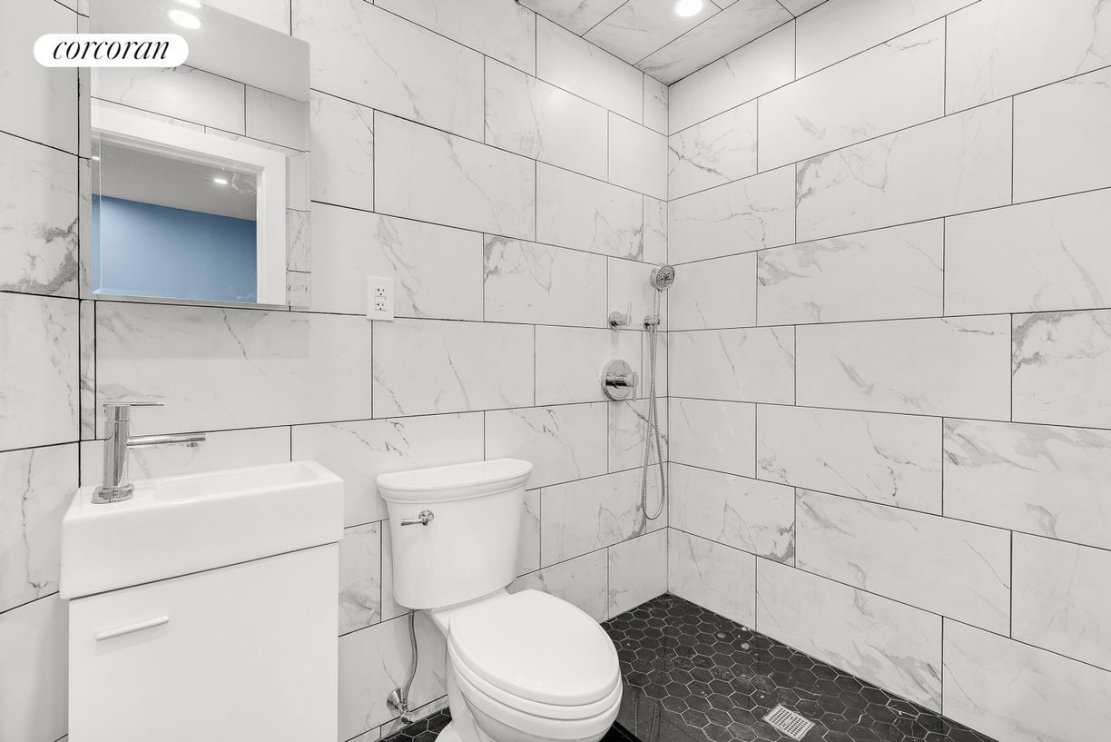 4 Sherman St, Brooklyn, NY 11215 Room for Rent in Brooklyn, NY