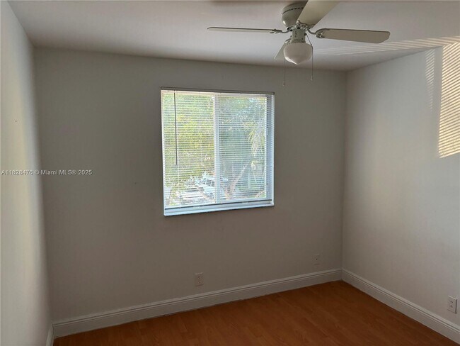 Foto del edificio - 4361 Dogwood Cir