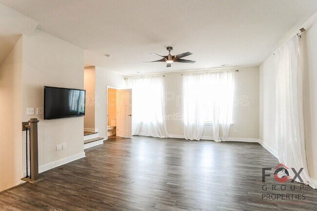 Foto del edificio - 122 Lanyard Dr