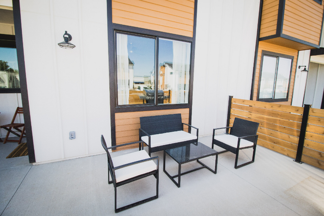 Foto del edificio - 2402 49th Ave Ct