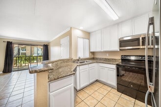 Building Photo - 78650 Ave 42