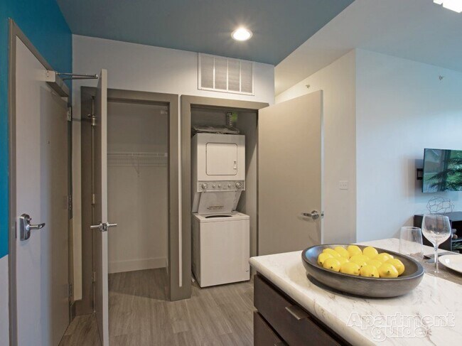 Foto del edificio - 1243 E Cherry St