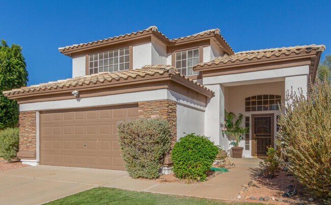 Building Photo - 3 BR 2.5 BA Glendale