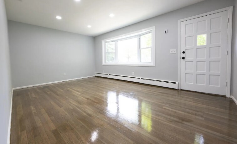 Foto del edificio - 421 W 2nd Ave