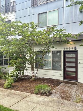 Building Photo - 8529 Interlake Ave N