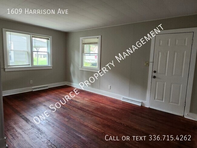 Foto del edificio - 1609 Harrison Ave