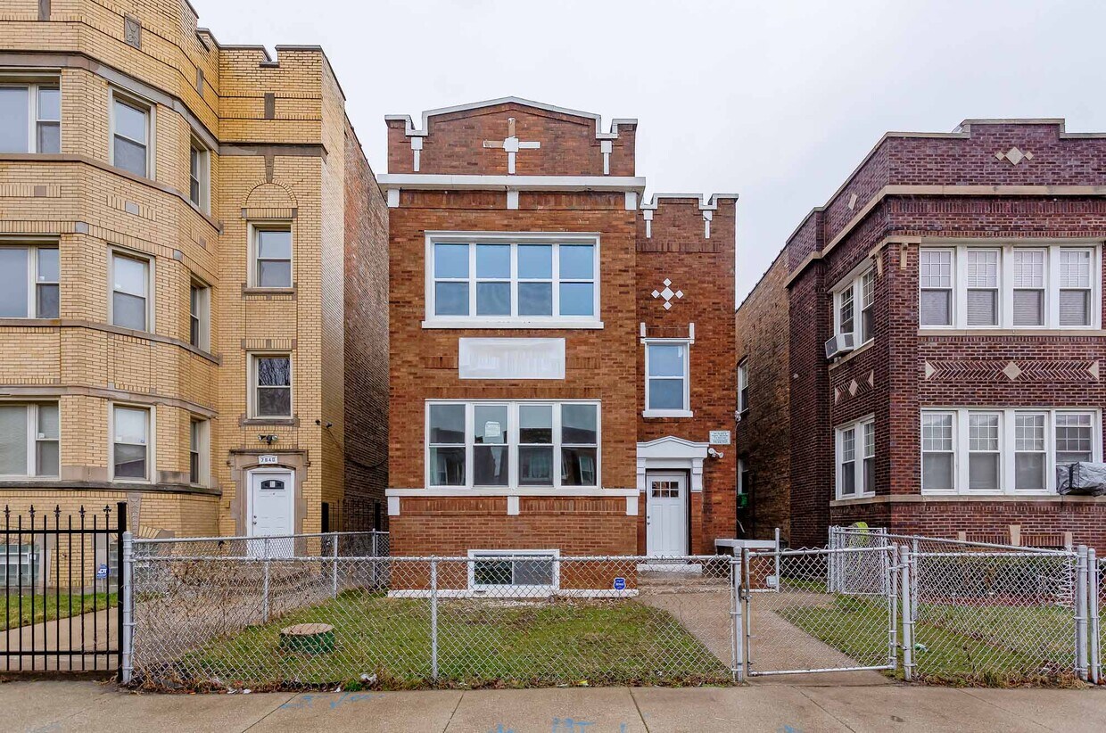 7836 S Constance Ave, Chicago, IL 60649 7836 S Constance Ave Chicago