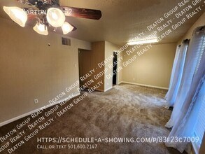 Building Photo - 111 Barton St