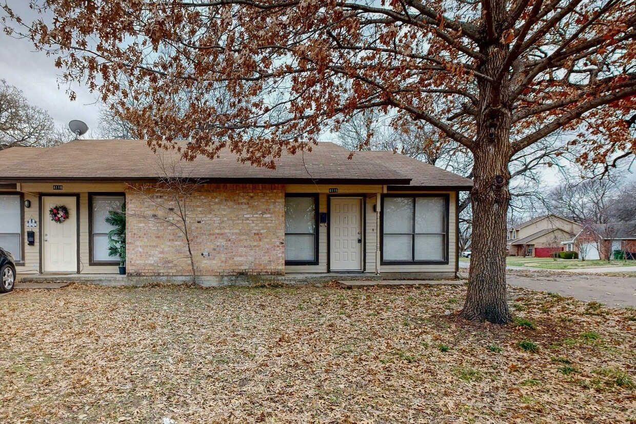 4116 Rd Unit 4116 Rd., Haltom City, TX 76117 Room for