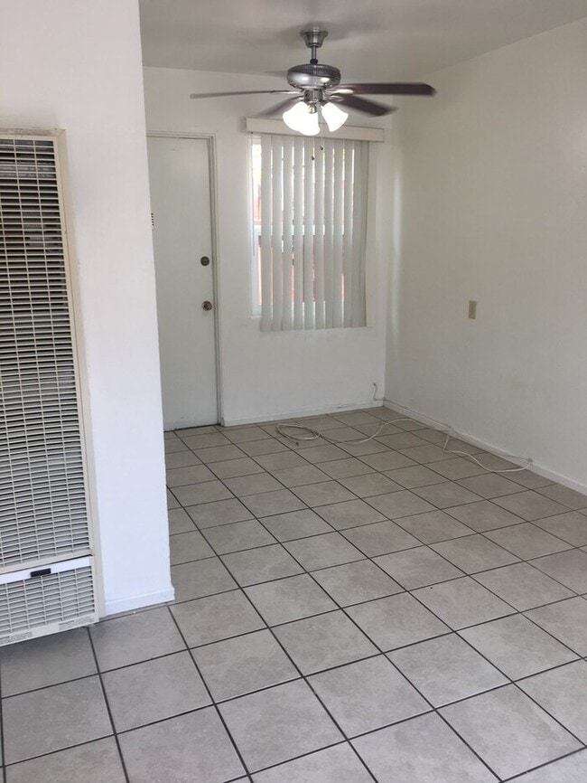 Foto del edificio - Vintage 1bdr unit in heart of Normal Heights! $500 Holiday Special!!