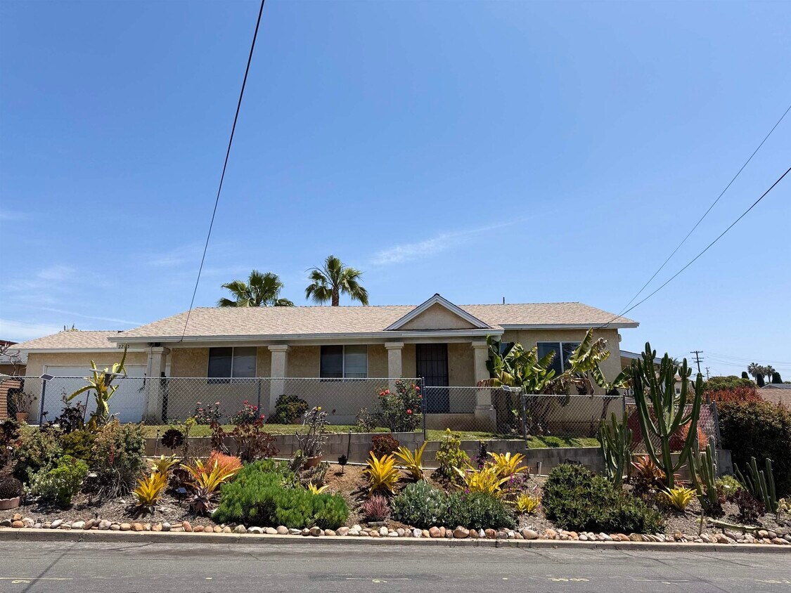 Foto principal - 2265 Rachael Ave