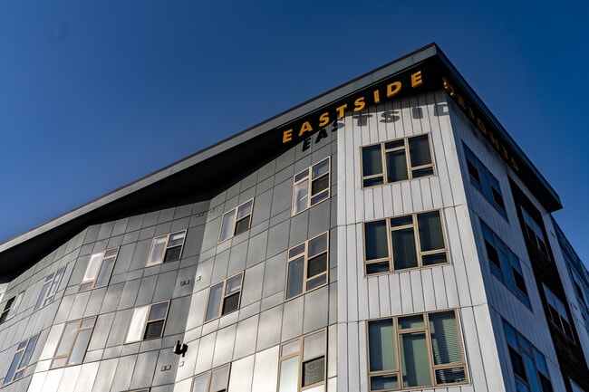 Eastside Heights Apartments | Vanderbilt University | Off