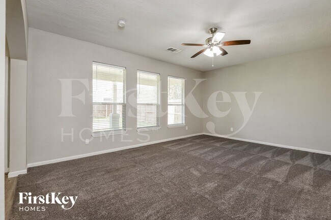 Building Photo - 8207 Sugar Cane Dr