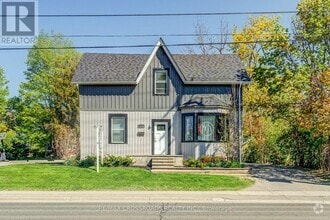 Building Photo - 530 Kingston Rd W
