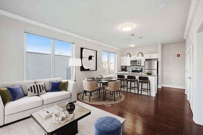 Building Photo - 333 Central