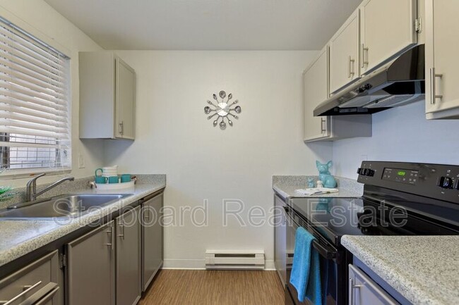 Foto del edificio - 4828 123rd St SW