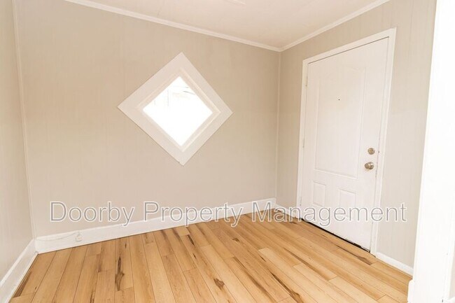 Foto del edificio - 1713 Carson Ave