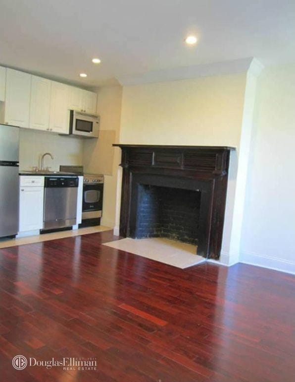 Photo - 496 Hudson St Apartment