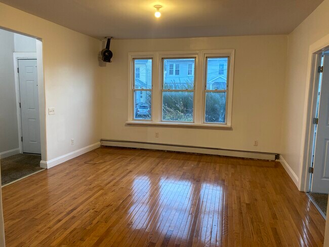 Foto del edificio - 307 Goldsmith Ave