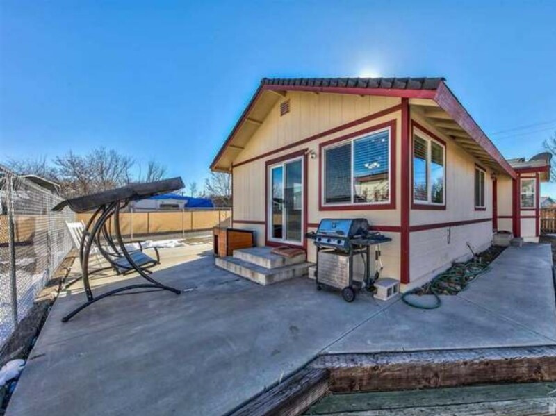 Building Photo - 1338 Jobs Peak Dr