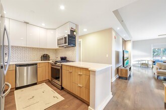Building Photo - 3312 Hudson Ave