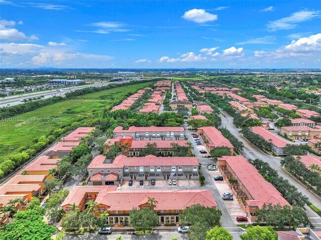 Foto del edificio - 14634 SW 5th St