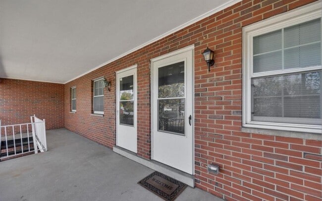 Building Photo - 6306 S Grand Blvd