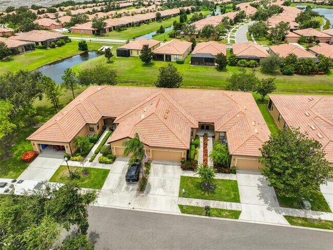 Foto del edificio - 5706 Eden Falls Pl